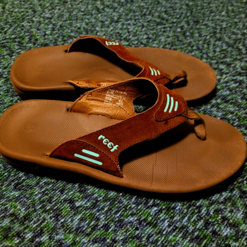 Men's Reef Flip Flops, Size 10